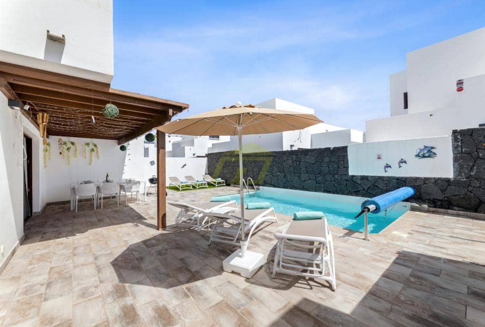 3 makuuhuone Huvila myytävänä paikassa Playa Blanca mukana uima-altaan - 520 000 € (Ref: 9737875)