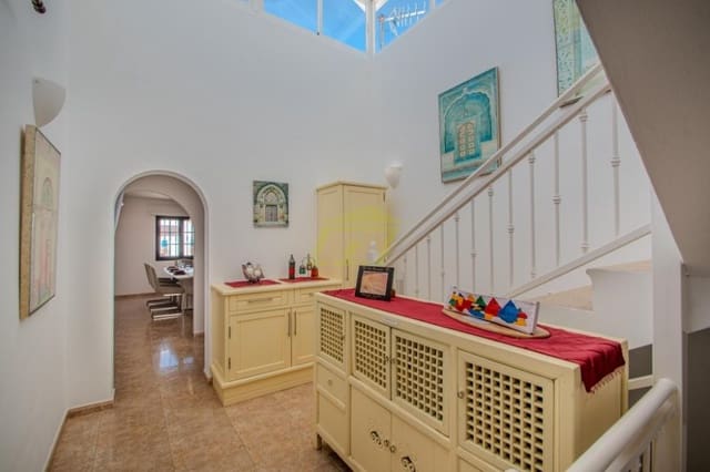 5 quarto Moradia para venda em Playa Blanca, Yaiza com piscina - 695 000 € (Ref: 9747549)