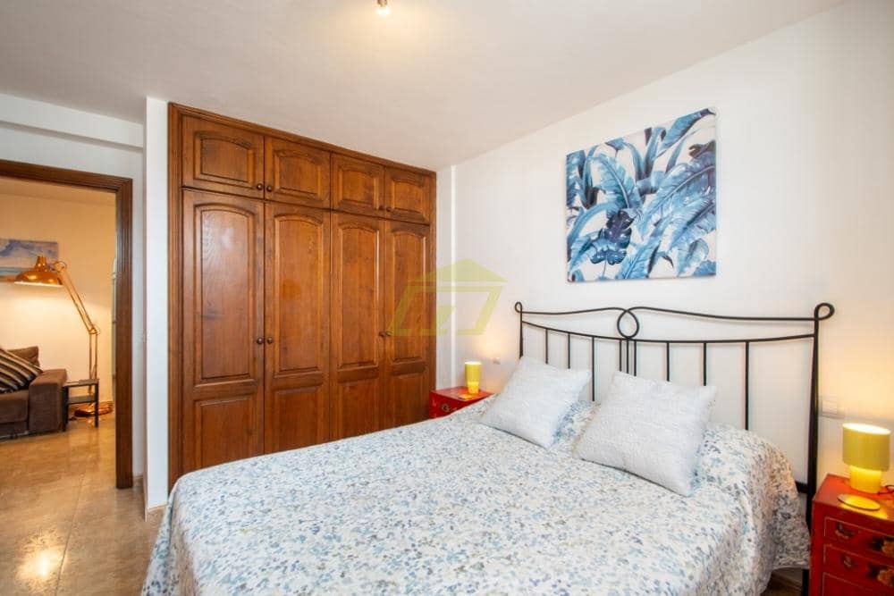 5 quarto Moradia para venda em Playa Blanca com piscina - 695 000 € (Ref: 9747549)