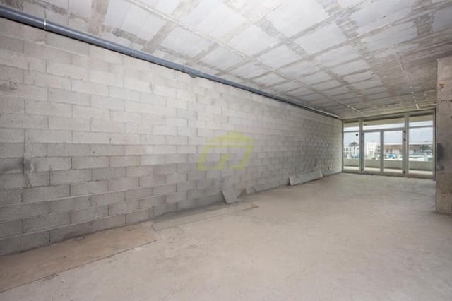 Erhverv til salg i Puerto del Carmen, Tías - € 320.000 (Ref: 9747550)