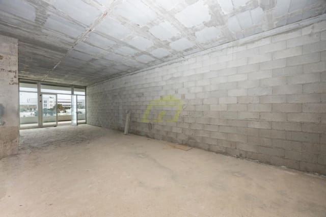 Erhverv til salg i Puerto del Carmen, Tías - € 320.000 (Ref: 9747550)