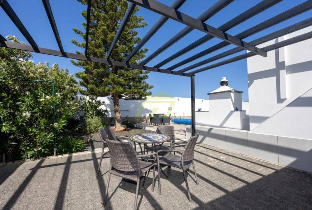 3 chambre Villa/Maison à vendre à Playa Blanca avec piscine - 465 000 € (Ref: 9747552)