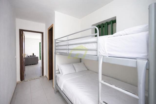 1 sypialnia Apartament na sprzedaż w Puerto del Carmen, Tías z basenem - 225 000 € (Ref: 9751564)