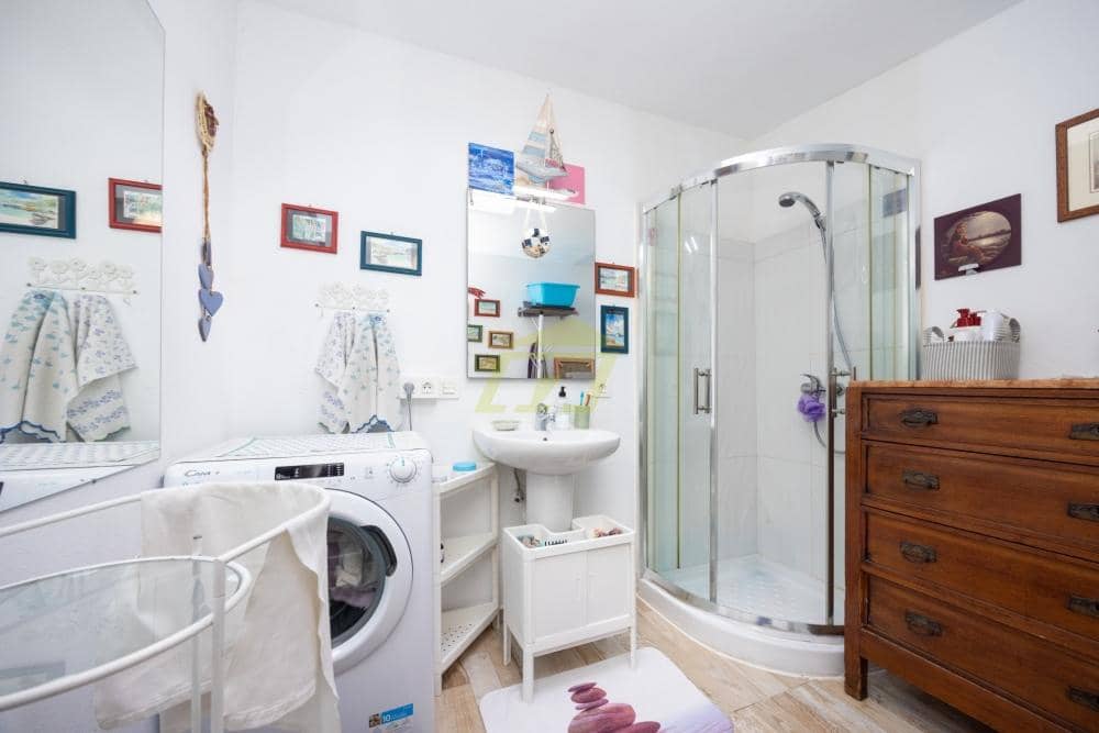 5 soveværelse Villa til salg i Playa Honda med garage - € 475.000 (Ref: 9761649)