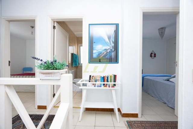 5 soveværelse Villa til salg i Playa Honda, San Bartolomé med garage - € 475.000 (Ref: 9761649)