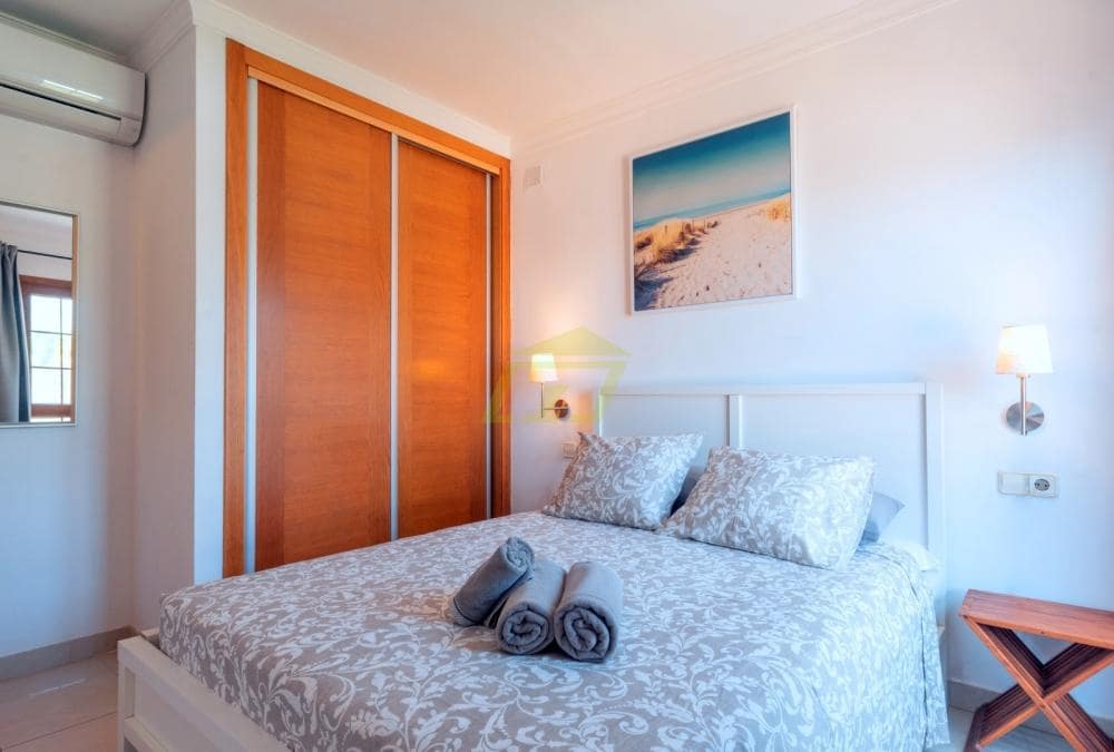 5 soveværelse Villa til salg i Playa Blanca med swimmingpool - € 750.000 (Ref: 9770244)