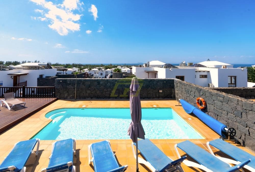 5 soveværelse Villa til salg i Playa Blanca med swimmingpool - € 750.000 (Ref: 9770244)