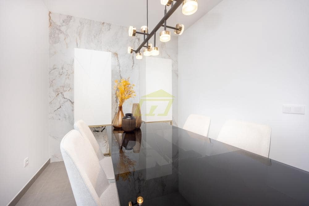 3 makuuhuone Huvila myytävänä paikassa Costa Teguise mukana uima-altaan 
autotalli - 950 000 € (Ref: 9770245)