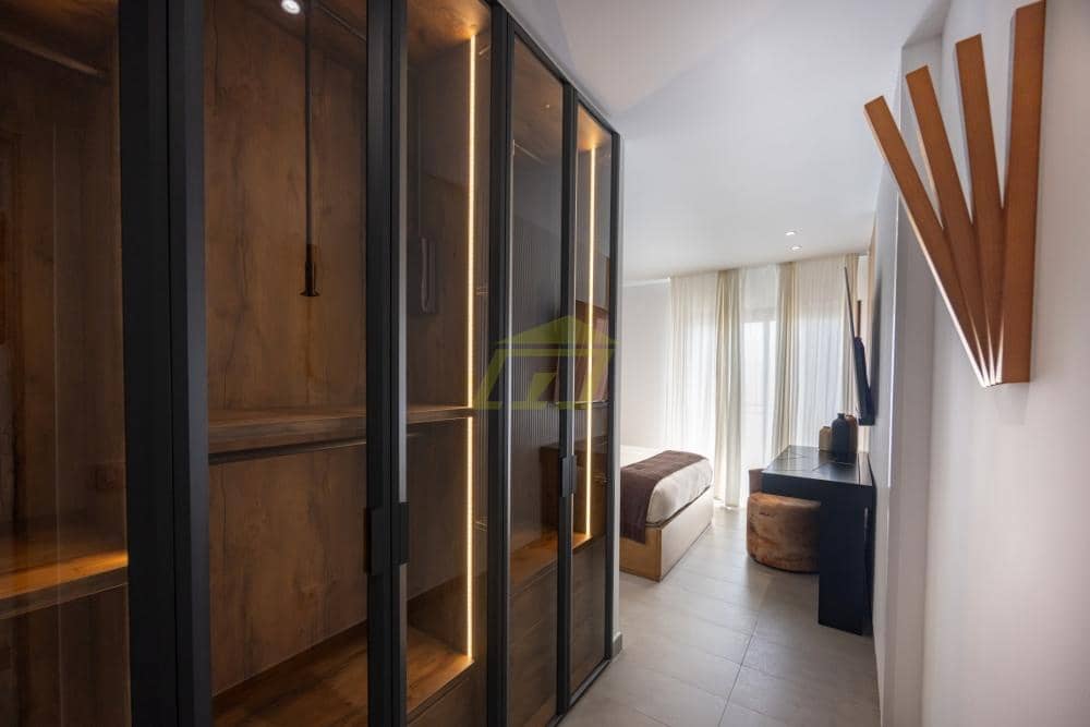 3 makuuhuone Huvila myytävänä paikassa Costa Teguise mukana uima-altaan 
autotalli - 950 000 € (Ref: 9770245)