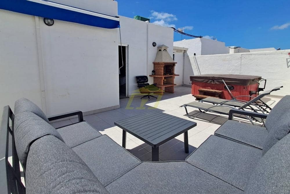 2 soverom Bungalow til salgs i Puerto del Carmen - € 435 000 (Ref: 9770246)