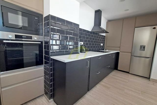 2 soverom Bungalow til salgs i Puerto del Carmen, Tías - € 435 000 (Ref: 9770246)