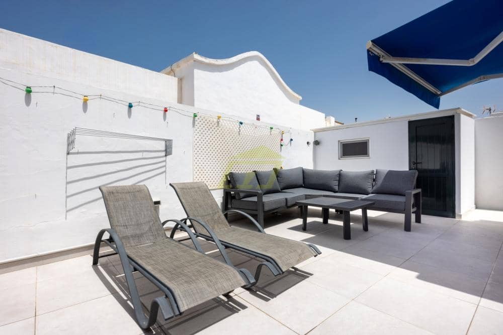 2 chambre Bungalow à vendre à Puerto del Carmen - 429 000 € (Ref: 9770246)