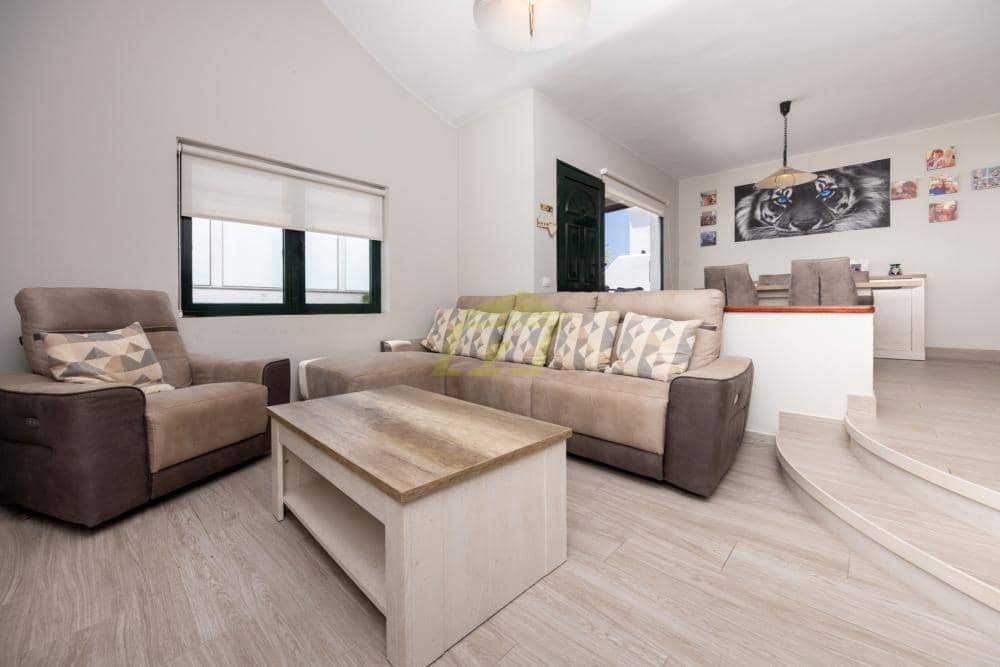 2 chambre Bungalow à vendre à Puerto del Carmen - 429 000 € (Ref: 9770246)