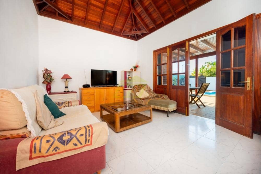 3 bedroom Villa for sale in Tias with pool garage - € 549,500 (Ref: 9772773)