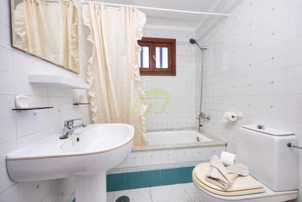 3 bedroom Villa for sale in Tias with pool garage - € 549,500 (Ref: 9772773)