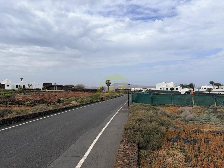 Undeveloped Land for sale in Las Brenas - € 160,000 (Ref: 9772774)