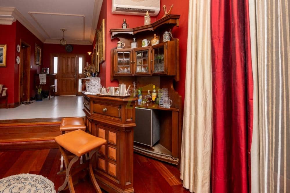 5 slaapkamer Villa te koop in Arrecife met zwembad garage - € 1.100.000 (Ref: 9772775)