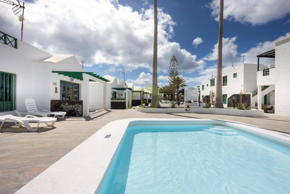 1 bedroom Apartment for sale in Puerto del Carmen with pool - € 239,000 (Ref: 9772776)