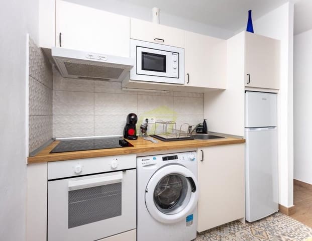 1 sypialnia Apartament na sprzedaż w Puerto del Carmen, Tías z basenem - 239 000 € (Ref: 9772776)