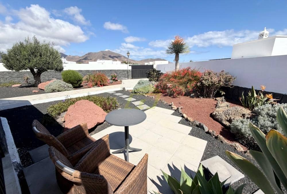 3 chambre Villa/Maison à vendre à Playa Blanca avec piscine garage - 535 000 € (Ref: 9777605)