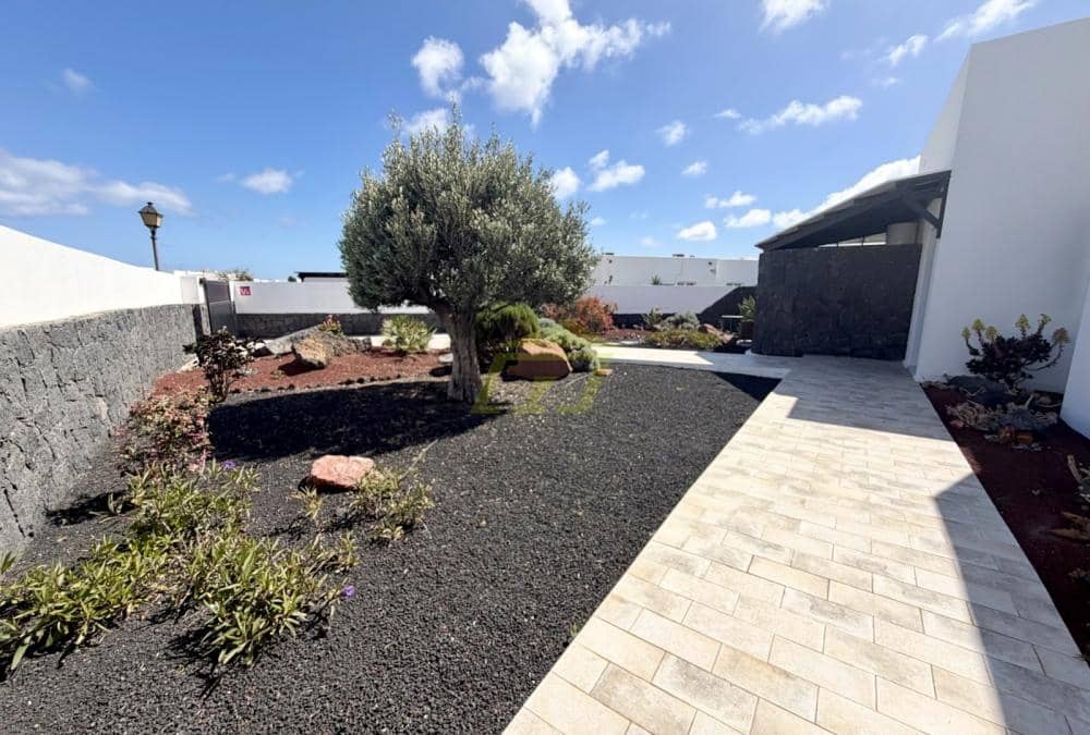 3 chambre Villa/Maison à vendre à Playa Blanca avec piscine garage - 535 000 € (Ref: 9777605)