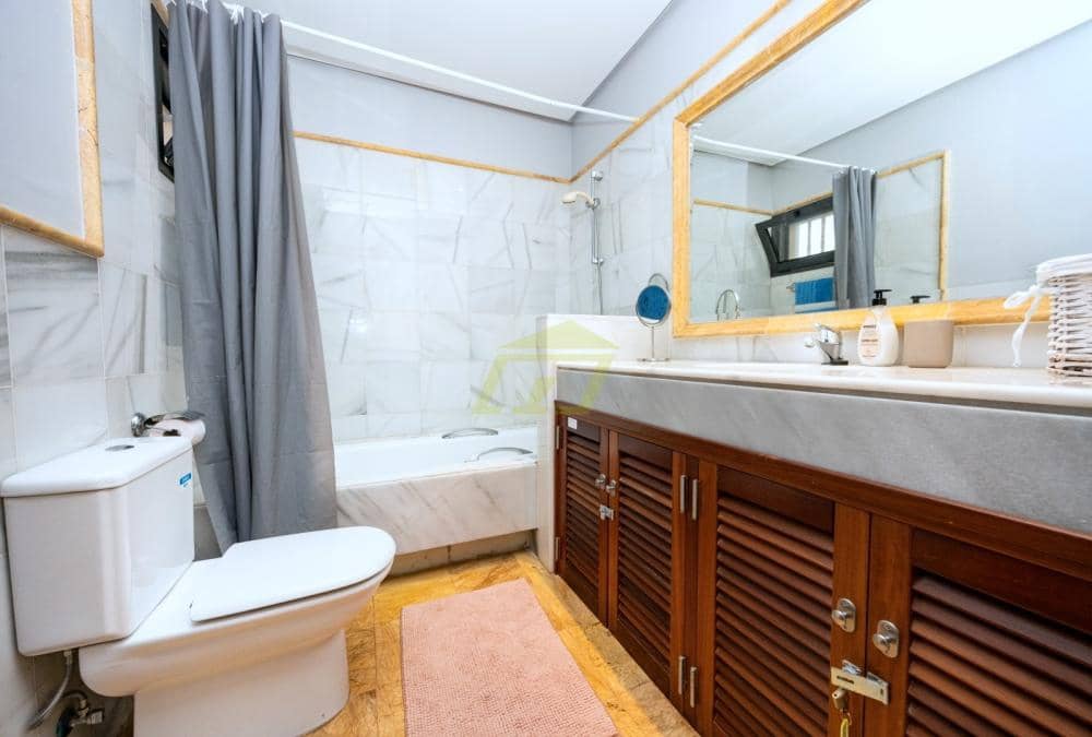 2 sypialnia Willa na sprzedaż w Playa Blanca z basenem garażem - 498 000 € (Ref: 9777606)