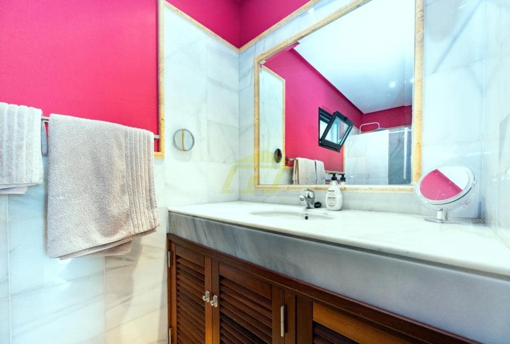 2 sypialnia Willa na sprzedaż w Playa Blanca z basenem garażem - 498 000 € (Ref: 9777606)