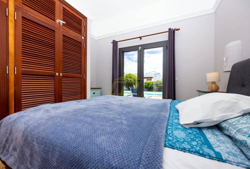 2 sypialnia Willa na sprzedaż w Playa Blanca z basenem garażem - 498 000 € (Ref: 9777606)