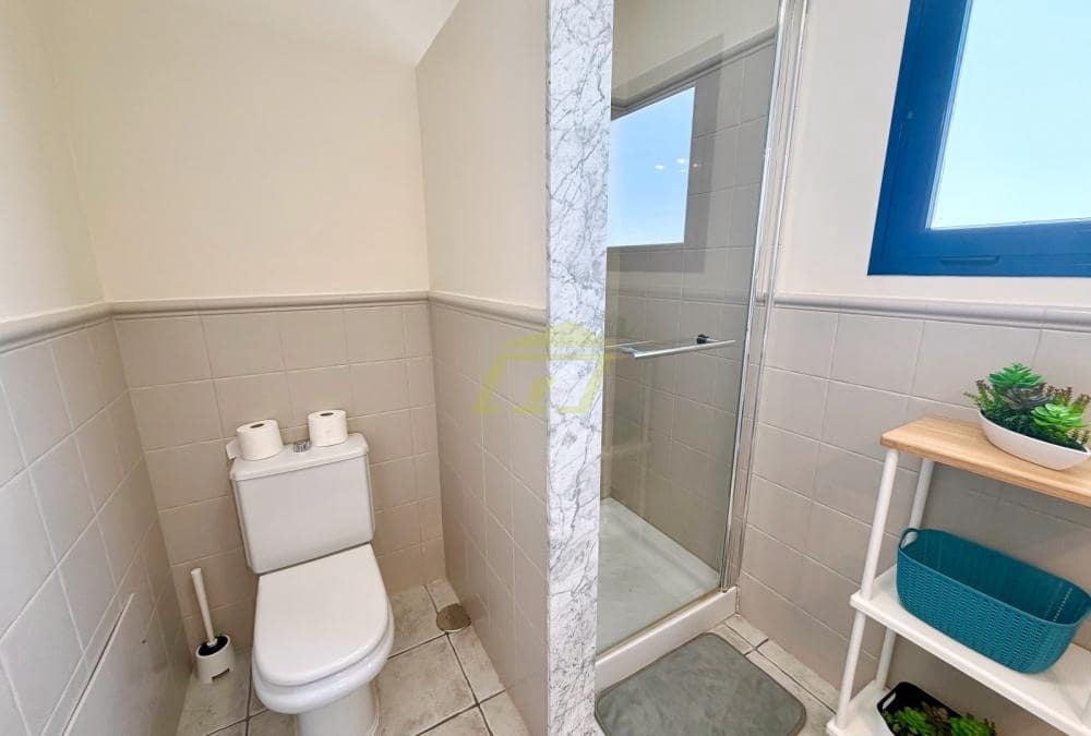 4 sovrum Villa till salu i Playa Blanca med pool - 590 000 € (Ref: 9782942)