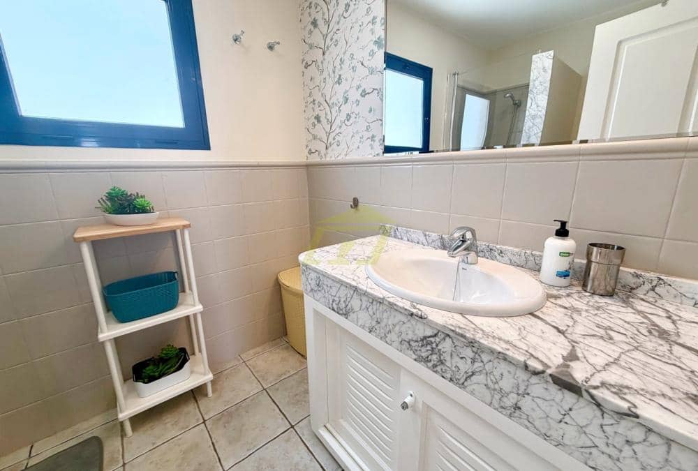 4 sovrum Villa till salu i Playa Blanca med pool - 590 000 € (Ref: 9782942)