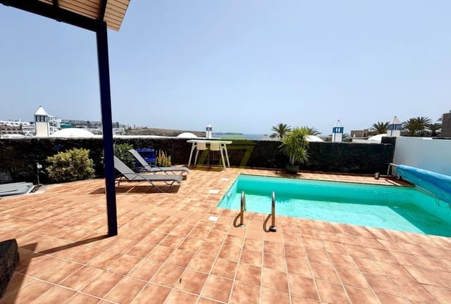 4 sovrum Villa till salu i Playa Blanca, Yaiza med pool - 590 000 € (Ref: 9782942)
