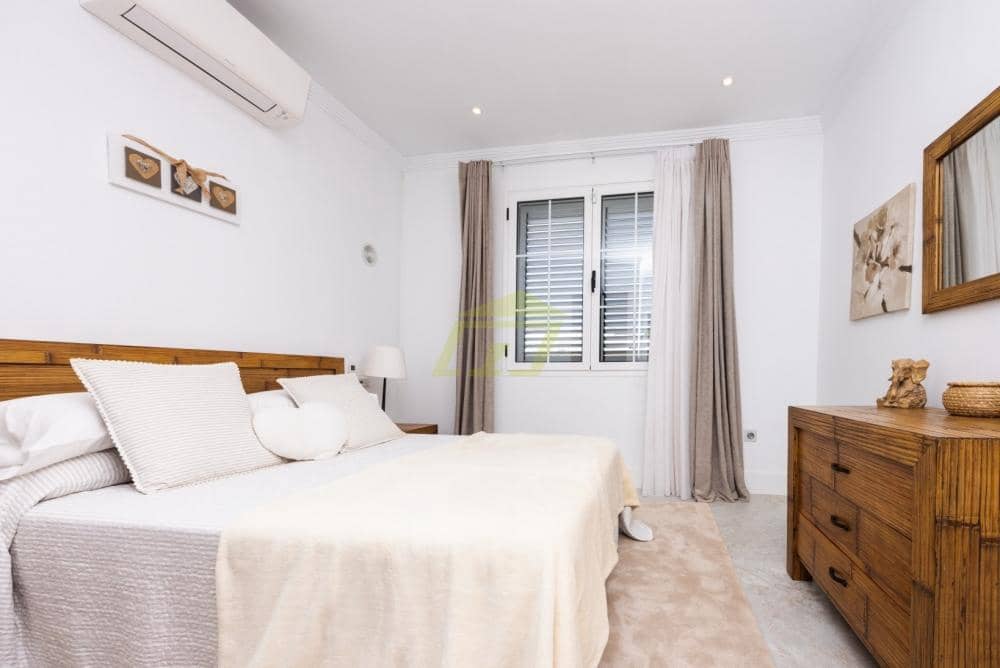 5 soverom Villa til salgs i Puerto Calero med svømmebasseng - € 1 750 000 (Ref: 9782945)