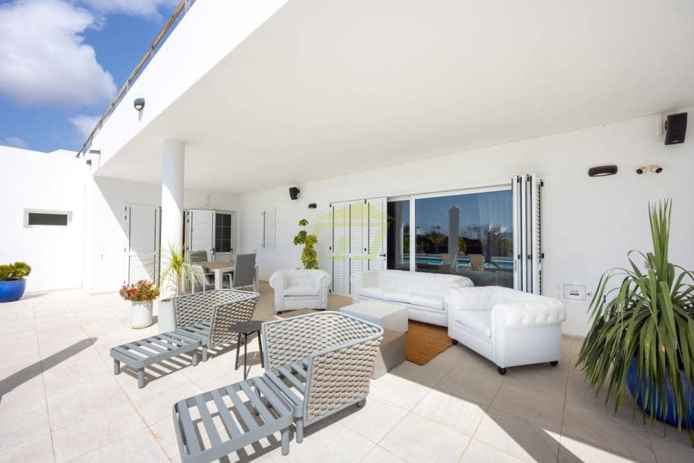5 soverom Villa til salgs i Puerto Calero med svømmebasseng - € 1 750 000 (Ref: 9782945)