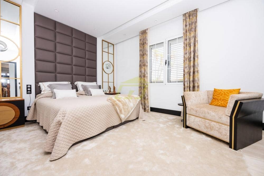 5 soverom Villa til salgs i Puerto Calero med svømmebasseng - € 1 750 000 (Ref: 9782945)