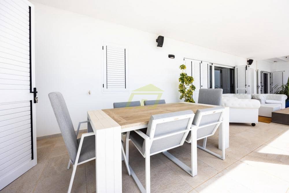 5 soverom Villa til salgs i Puerto Calero med svømmebasseng - € 1 750 000 (Ref: 9782945)