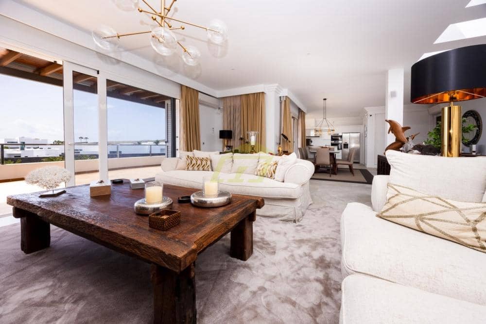 5 soverom Villa til salgs i Puerto Calero med svømmebasseng - € 1 750 000 (Ref: 9782945)