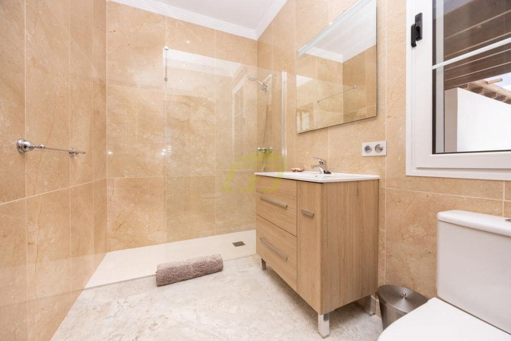 5 soverom Villa til salgs i Puerto Calero med svømmebasseng - € 1 750 000 (Ref: 9782945)