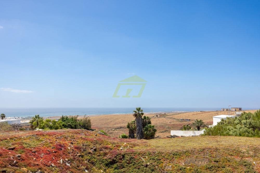 4 slaapkamer Villa te koop in Guime met zwembad garage - € 545.000 (Ref: 9782946)