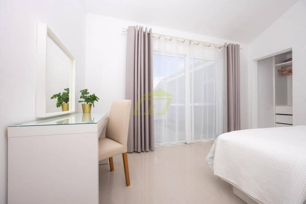 2 bedroom Apartment for sale in Puerto del Carmen - € 495,000 (Ref: 9788118)