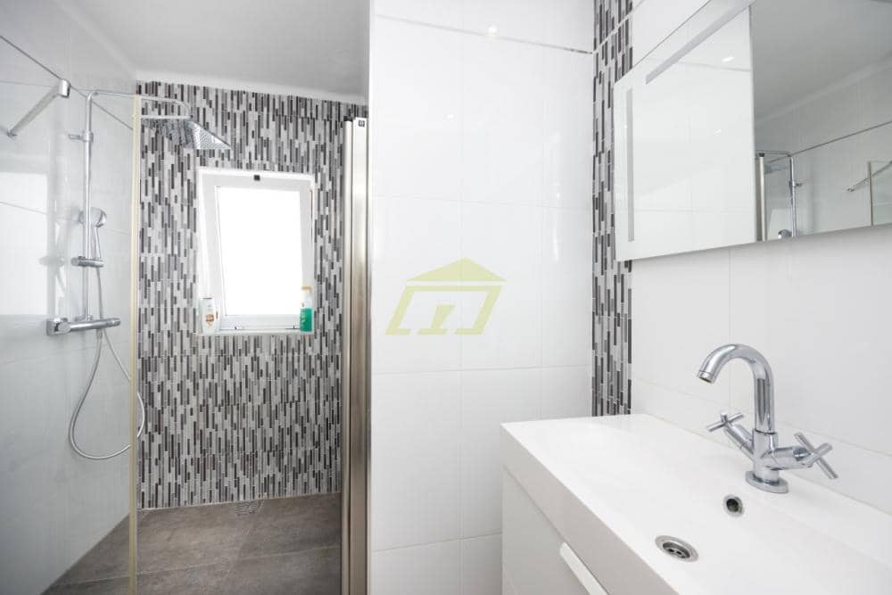 2 bedroom Apartment for sale in Puerto del Carmen - € 495,000 (Ref: 9788118)