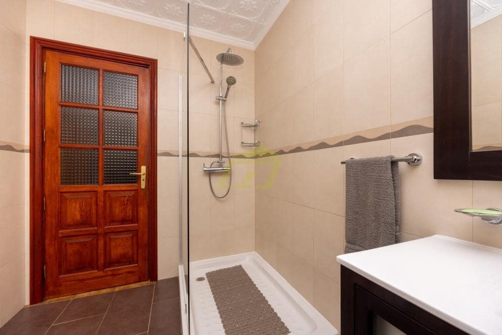 4 makuuhuone Huvila myytävänä paikassa Femes mukana 
autotalli - 765 000 € (Ref: 9790112)