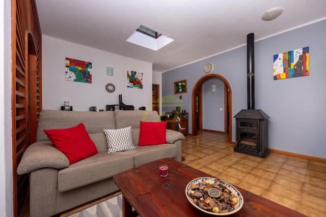 4 makuuhuone Huvila myytävänä paikassa Femes, Yaiza mukana 
autotalli - 765 000 € (Ref: 9790112)