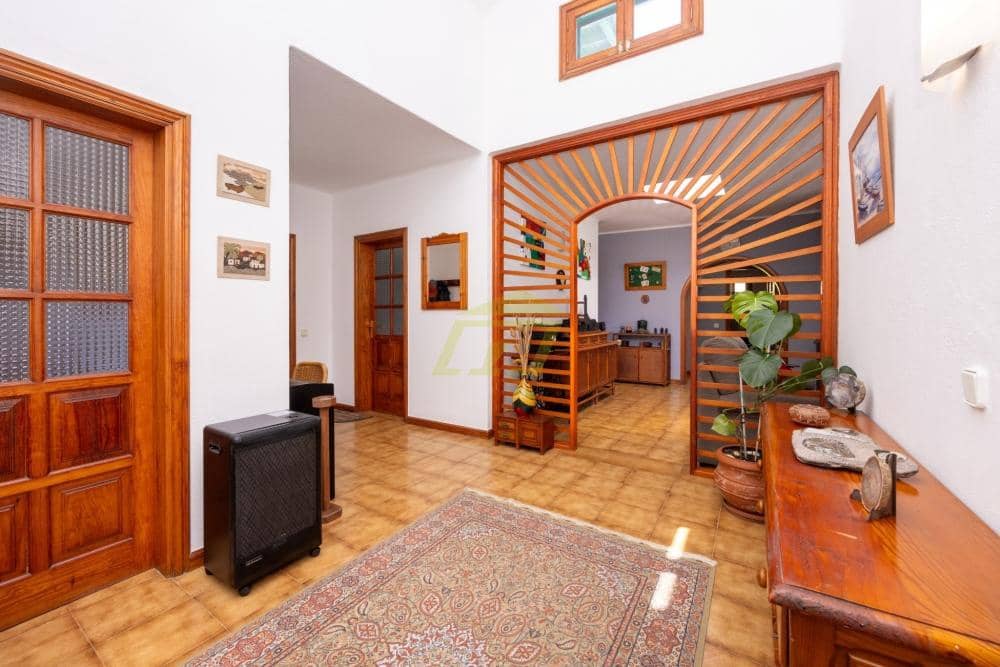 4 makuuhuone Huvila myytävänä paikassa Femes mukana 
autotalli - 765 000 € (Ref: 9790112)