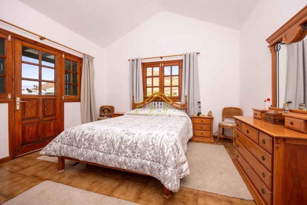 4 makuuhuone Huvila myytävänä paikassa Femes mukana 
autotalli - 765 000 € (Ref: 9790112)