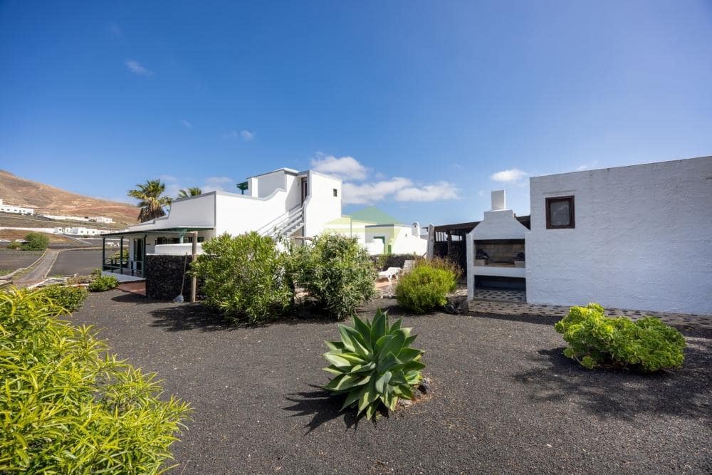 4 makuuhuone Huvila myytävänä paikassa Femes mukana 
autotalli - 765 000 € (Ref: 9790112)