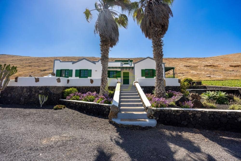 4 makuuhuone Huvila myytävänä paikassa Femes mukana 
autotalli - 765 000 € (Ref: 9790112)