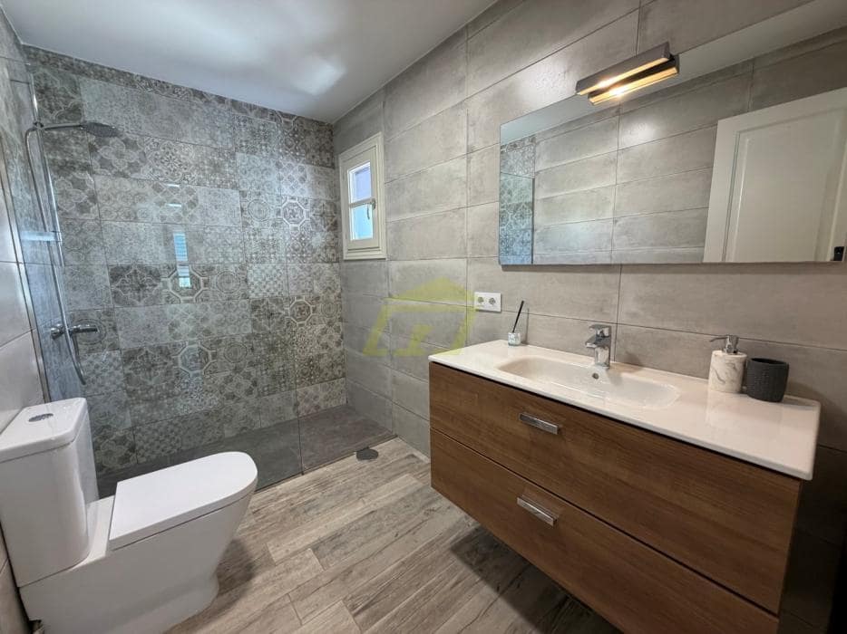 3 chambre Villa/Maison à vendre à Playa Blanca avec piscine - 465 000 € (Ref: 9793966)