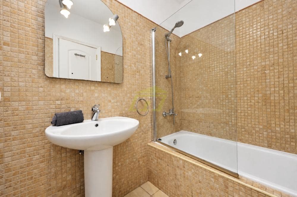 4 sypialnia Willa na sprzedaż w Puerto Calero z basenem - 825 000 € (Ref: 9803873)