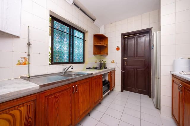 2 bedroom Bungalow for sale in Puerto del Carmen, Tías - € 349,000 (Ref: 9811129)