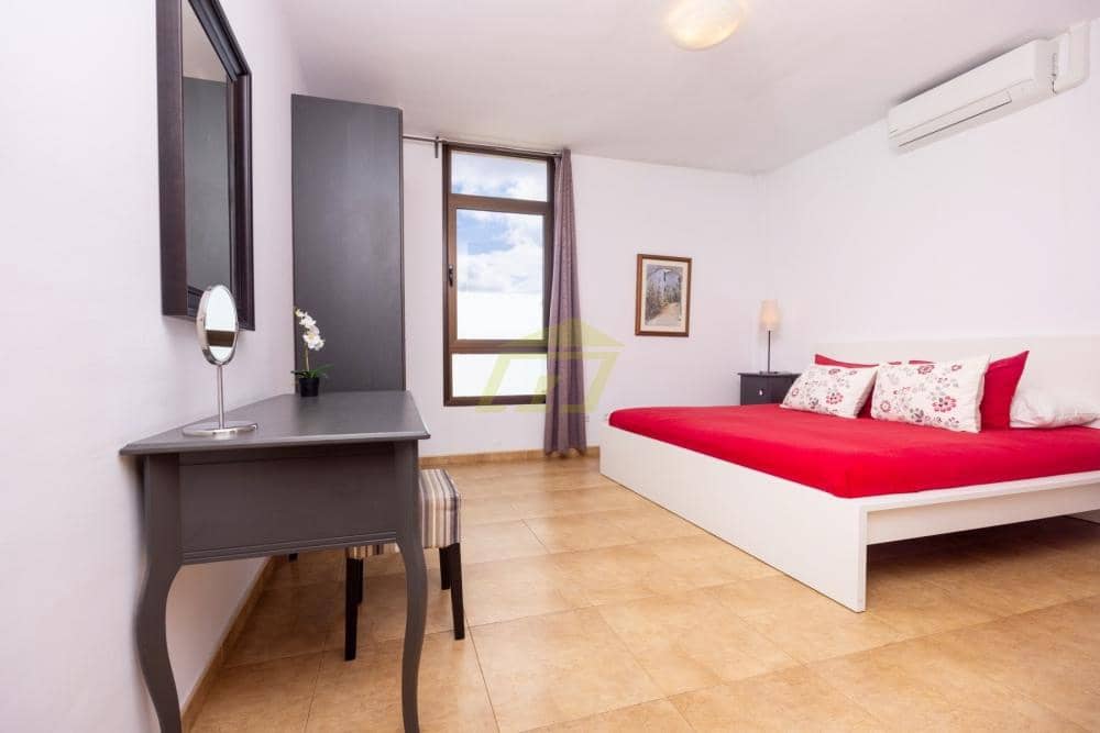 2 soveværelse Lejlighed til salg i Arrecife - € 369.000 (Ref: 9811130)